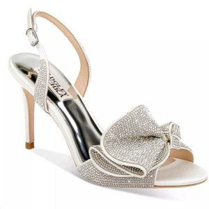 Badgley Mischka Rennie Rhineston Sandals size 6.5